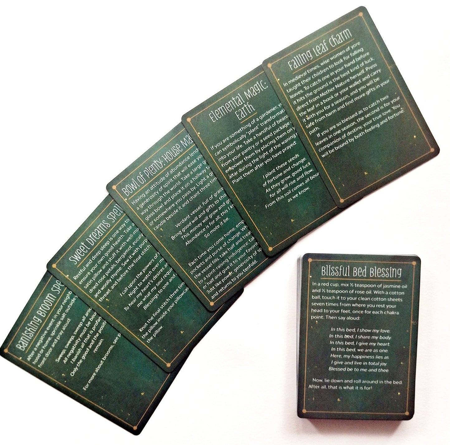 Practical Witch's Spell Deck (Pocket Size)